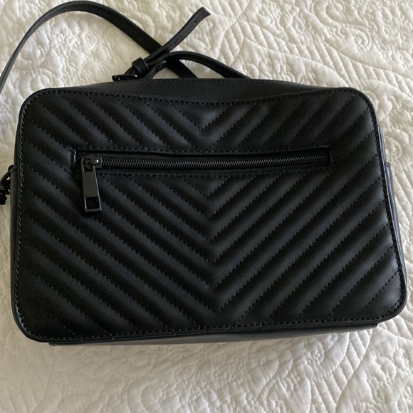 Aldo Andressera black quilted crossbody bag - Picture 6 of 12